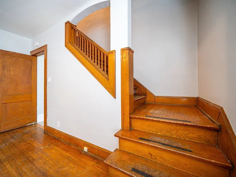 838 Dennison Ave — Photo 9