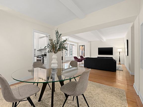 3rd image of 340 W 57th St APT 4G