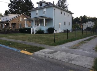 907 Dudley St, Morgantown, WV 26505