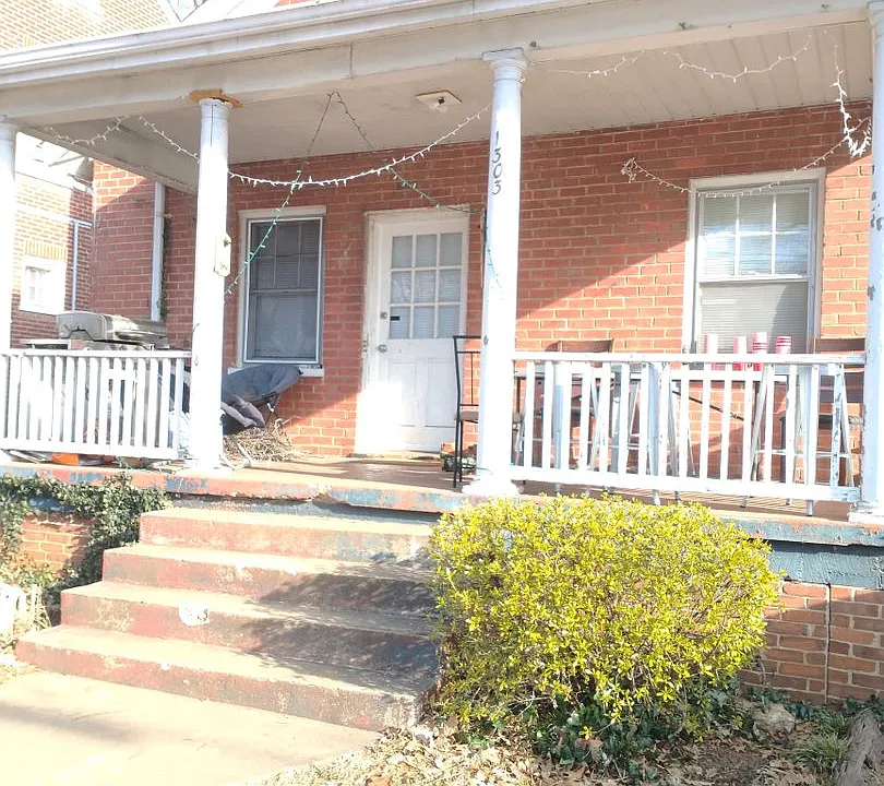 1303 Gordon Ave