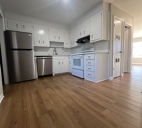 5th image of 408 Crestview Dr #A