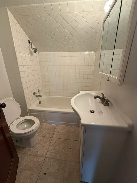 2 bed, $1,000 — Photo 4