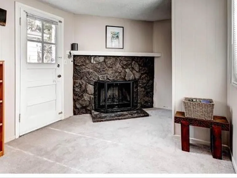 1054 Leyden St — Photo 11