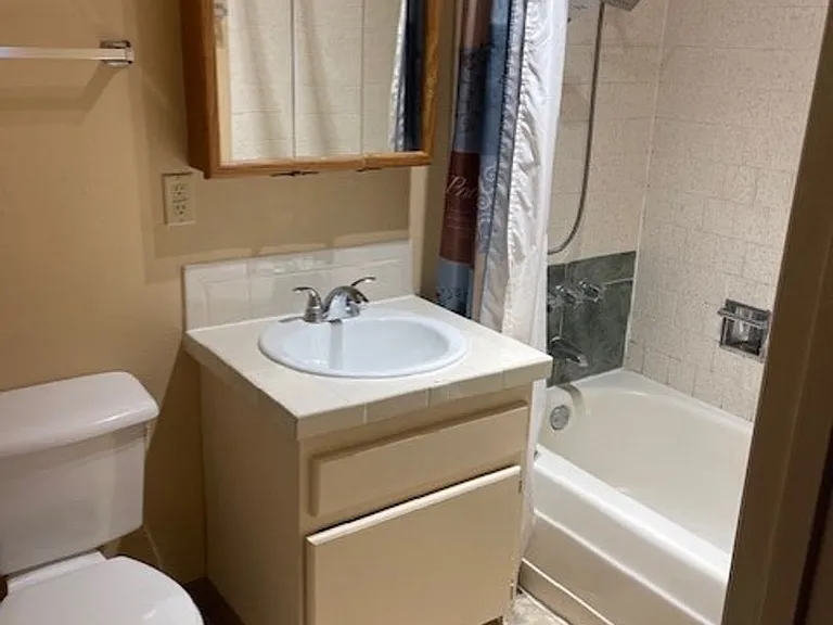 3611 Hilyard Ave — Photo 9