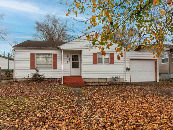 2320 McCord St, Murphysboro, IL 62966