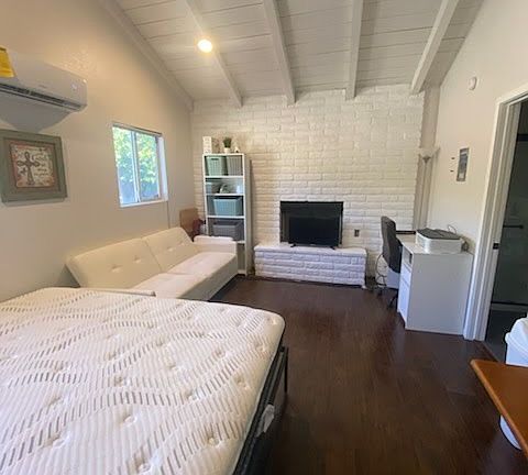 3rd image of 18747 Schoenborn St Studio 2