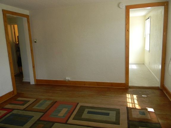 2nd image of 919 Adams Ave