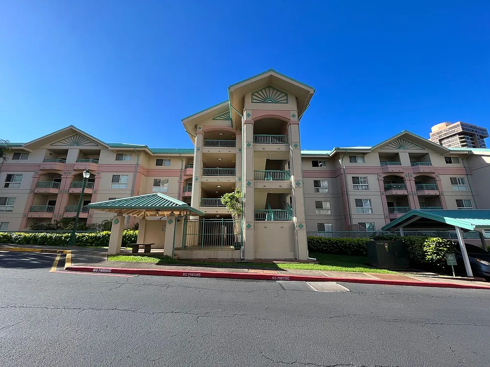 1080 Ala Napunani St #316