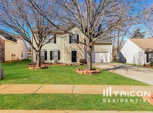 8331 Fox Swamp Rd, Charlotte, NC 28215