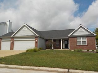 8010 Knights Crossing Dr, O'Fallon, MO