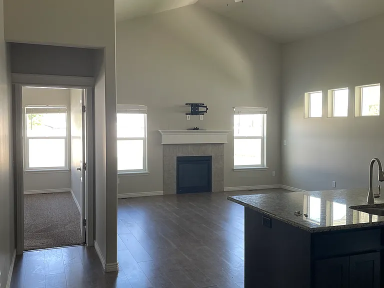 2971 Lisa Ct — Photo 2