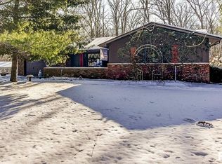 1656 Webb Ct, Dawson, IL 62520