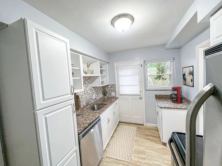 Putney Townhomes — Photo 24
