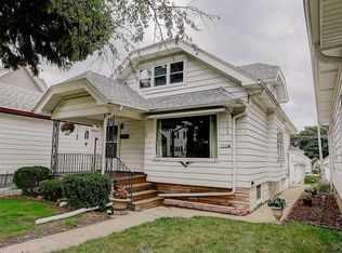 1752 S 70th St, West Allis, WI 53214