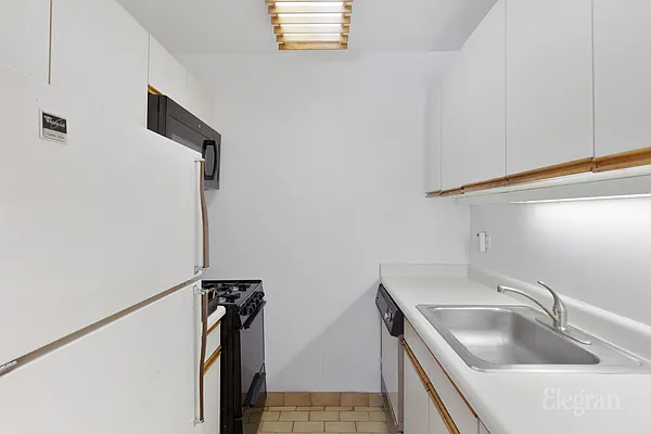 Sold by Elegran | media 3