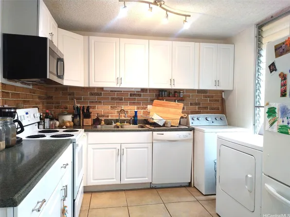 95-273 Waikalani Dr APT D1005, Mililani, HI 96789