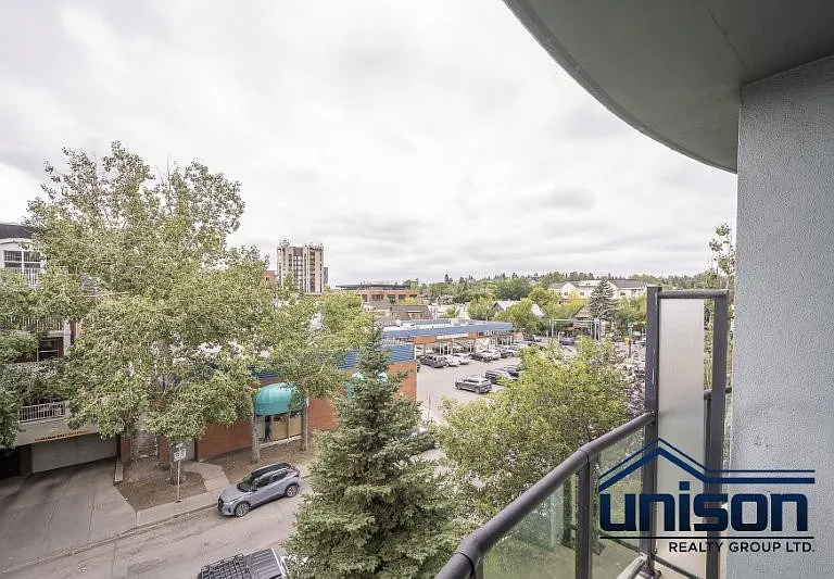 328 S 21st Ave SW #404 — Photo 11