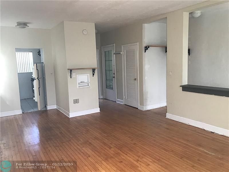 1st image of 8630 Byron Ave APT 5A