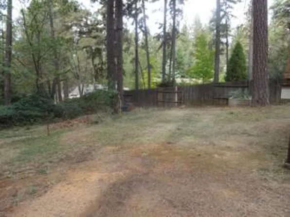 12022 Francis Dr, Grass Valley, CA 95949