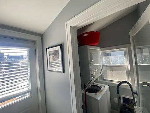 301 E 5th Ave — Photo 9