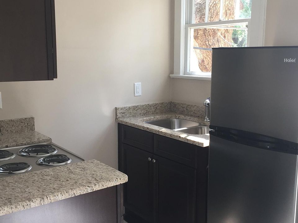 Newly Renovated Kitchen