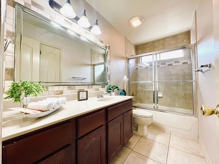 Upstairs bathroom