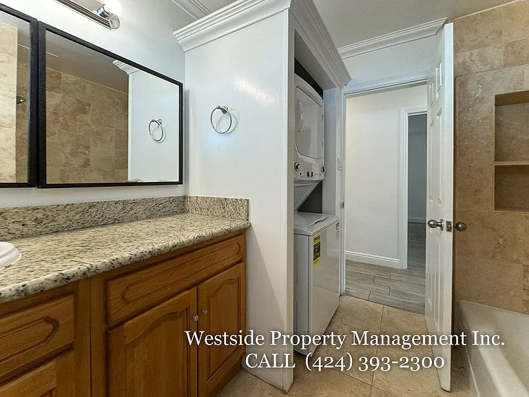 627 Westminster Ave #2 — Photo 9
