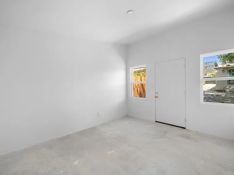 10607 Whitegate Ave — Photo 30