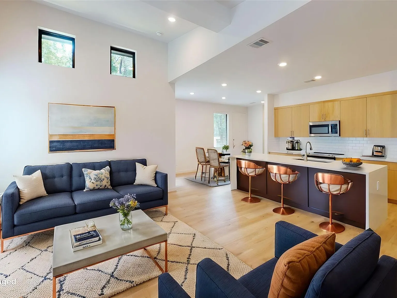 3 bed, 2.5 bath, 1685 sqft, $1,799 — Photo 4