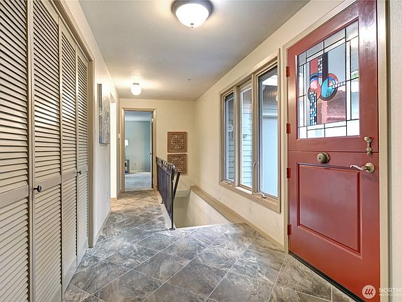 2nd image of 9425 NE 181st Lane
