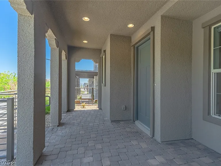 11648 Bearpaw Meadow Ave — Photo 3