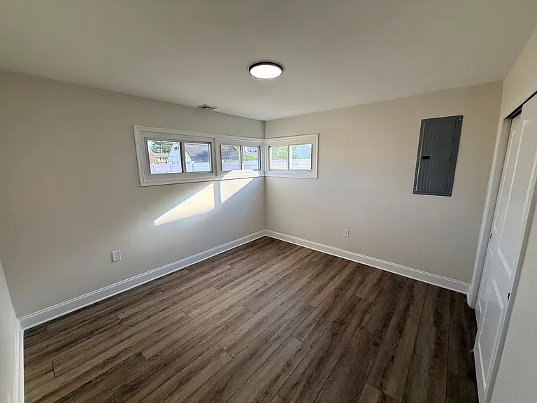 52 Inland Rd — Photo 14