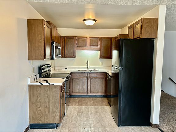 2nd image of 338 Oxford Ct #4