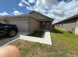 7637 Bullrider Ln, Corpus Christi, TX 78414
