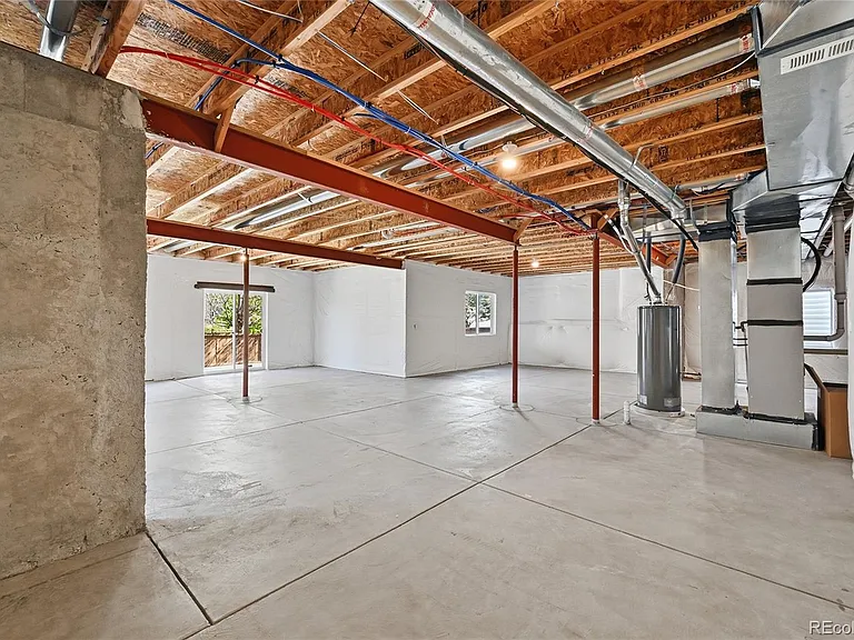 3645 Desert Ridge Cir — Photo 35