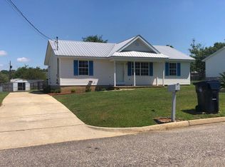 210 Begonia Dr, Taylor, AL 36301