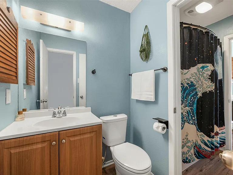 2523 E Stassney Ln — Photo 15
