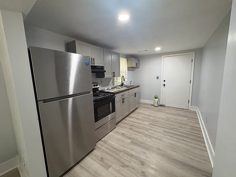 241 Cherokee St SE — Photo 6