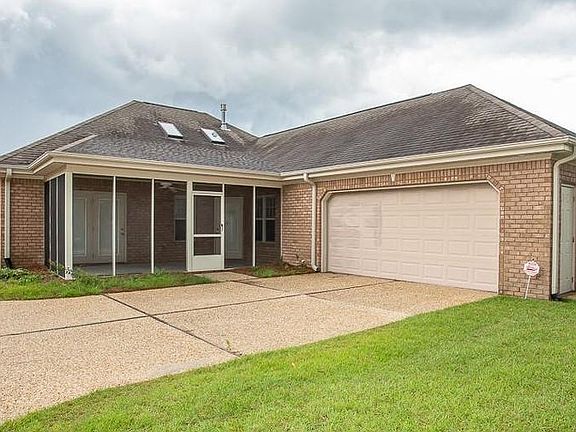 3rd image of 1056 Westport Dr