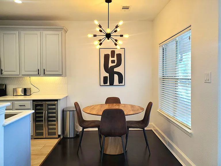 5250 Washington Ave — Photo 5