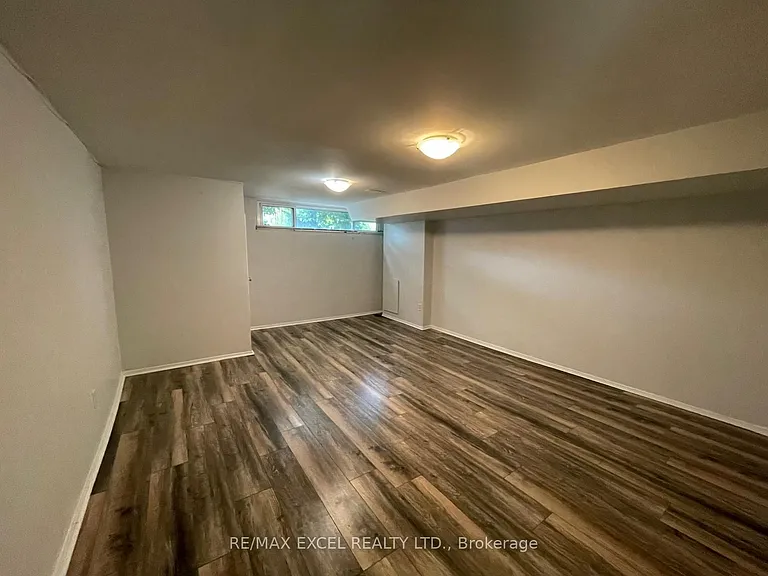244 Demaine Cres #BASEMENT — Photo 8