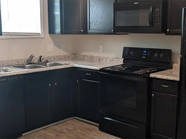 5229 Woodbrier St #504 — Photo 5