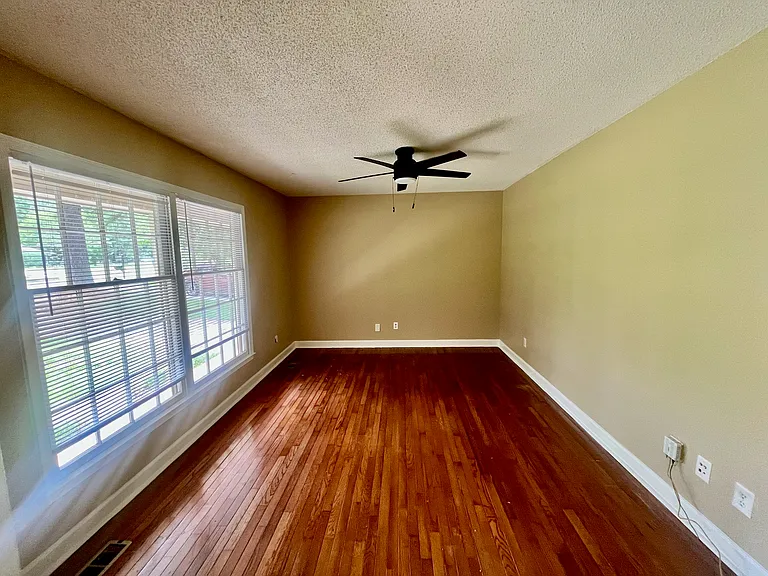 5531 McCormick Rd — Photo 5