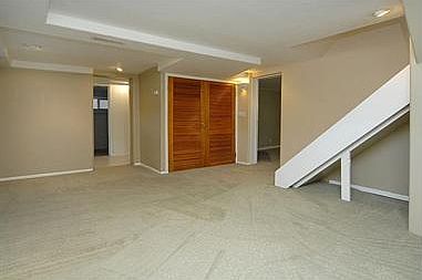 2nd image of 2855 Dahlia St