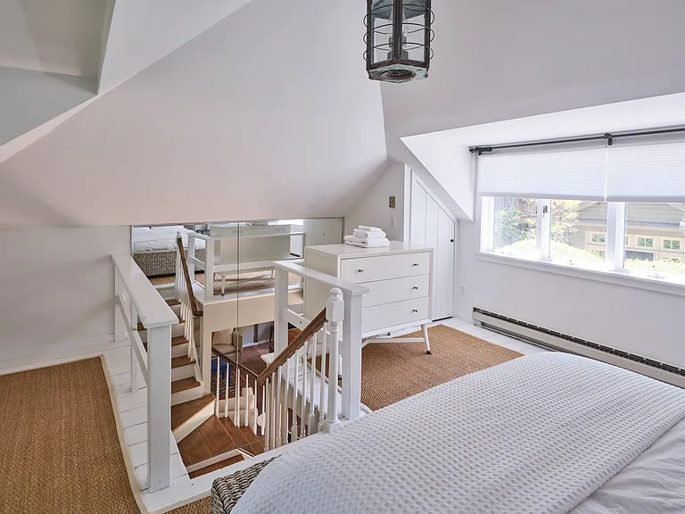 2nd Floor - Cottage Bedroom