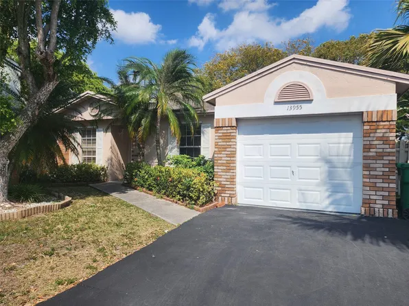 13955 Langley Place, Davie, FL 33325