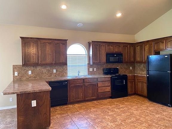3rd image of 14017 Silkwood Dr