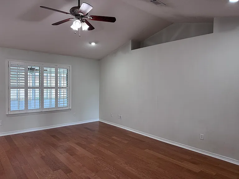 1113 Crane Cove Blvd — Photo 13