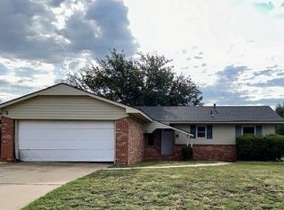 1312 Polk St, Altus, OK 73521