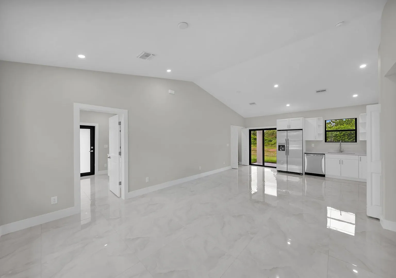Brand-New Construction with Legal Guest Apartment Rent Together ! Lehigh Acres 33974 — Photo 3